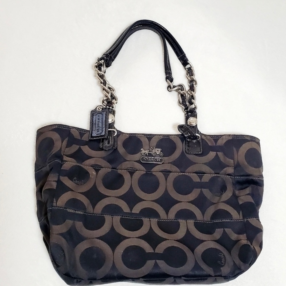 Coach Vintage Signature Logo Shoulder Bag